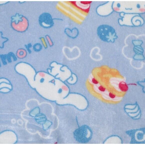 🔥Sanrio CINNAMONROLL Silk-Touch Throw Blanket 40in x 50in BNWT🔥 - Picture 3 of 4